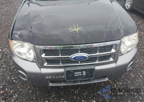 2012 Ford Escape Limited z USA, uszkodzony, nr VIN 1FMCU0E70CKB82763